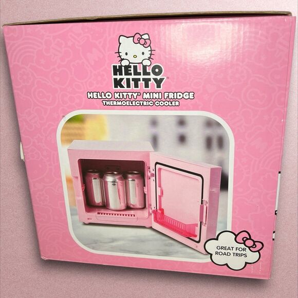 Hello Kitty Mini Fridge - Picture 3 of 7